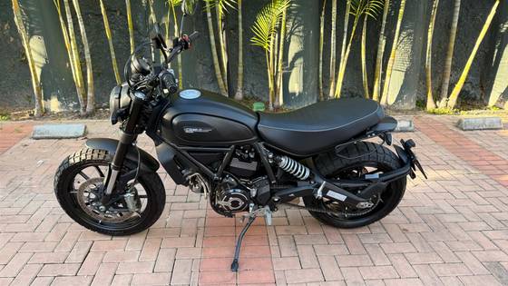 DUCATI SCRAMBLER ICON 